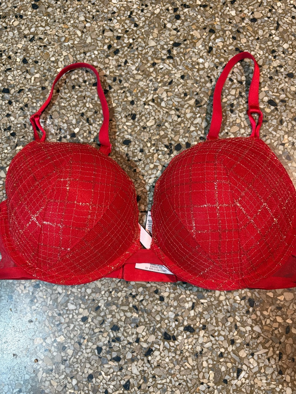 Victorias Secret 36D Push Up Bra Red Gold Lace Underwire Full Coverage
Lingerie